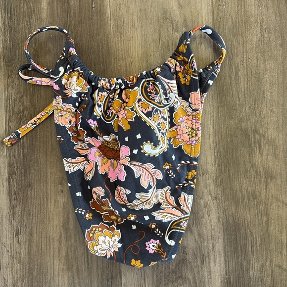 Xhilaration Gray Floral Bikini Set Top Size Medium Bottom Size Small - Picture 7 of 13